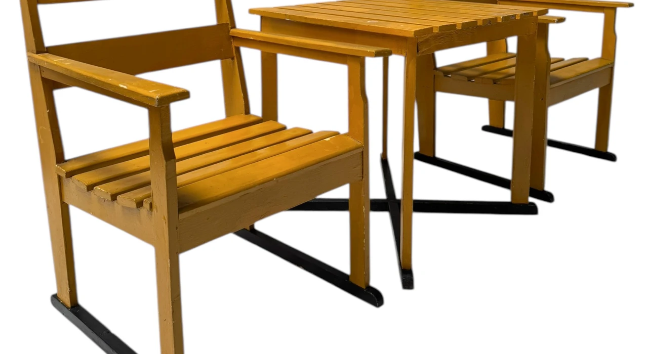 Two Art Deco Modernist Lacquered Beech Armchairs and Table, 1930s